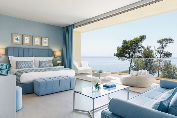 Sani Club - Wohnbeispiel Junior Suite Grand Balcony (Zimmercodierung JBM)