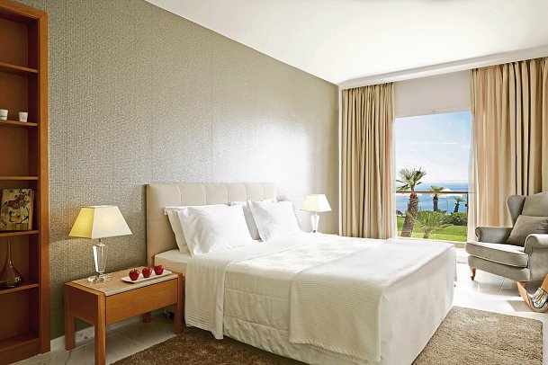 Afitis Boutique-Hotel - Wohnbeispiel Doppelzimmer Deluxe Meerblick (Zimmercodierung DDM)