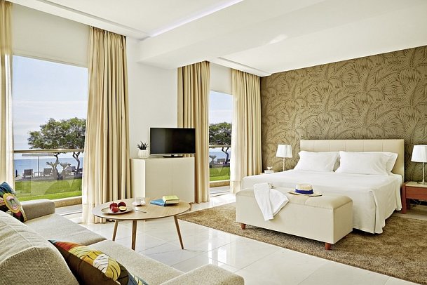 Afitis Boutique-Hotel - Wohnbeispiel Juniorsuite Deluxe Meerblick (Zimmercodierung JDM)