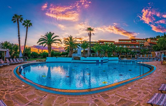 Lagomandra Hotel & Spa