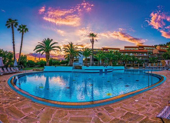 Lagomandra Hotel & Spa