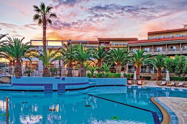 Lagomandra Hotel & Spa