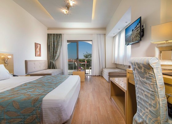 Flegra Palace - Wohnbeispiel Doppelzimmer Superior Gartenblick