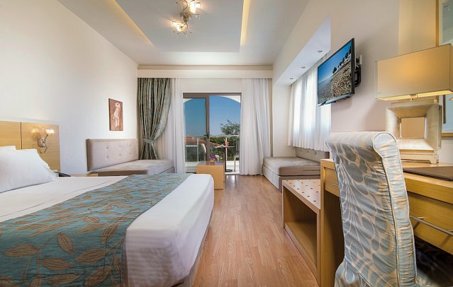 Flegra Palace - Wohnbeispiel Doppelzimmer Superior Gartenblick