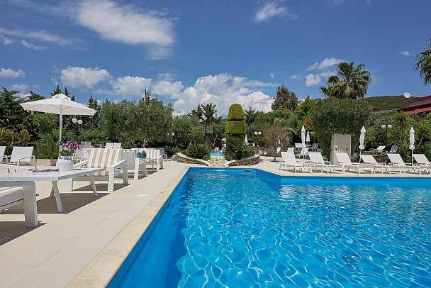 Glavas Inn