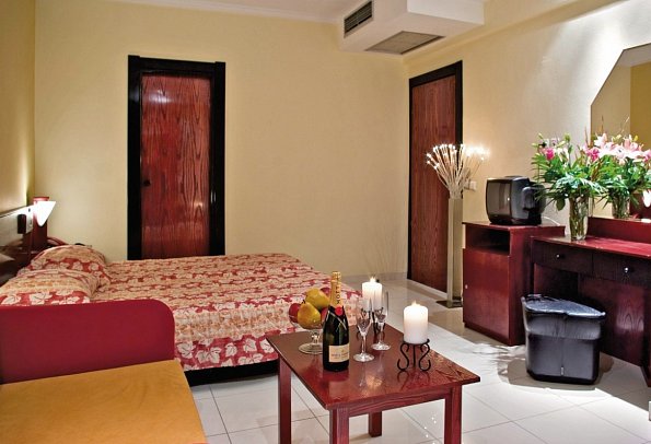 Mediterranean Resort Hotel - Wohnbeispiel