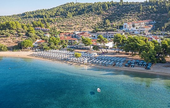 Lagomandra Beach Hotel