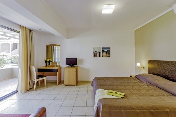 Lagomandra Beach Hotel - Wohnbeispiel