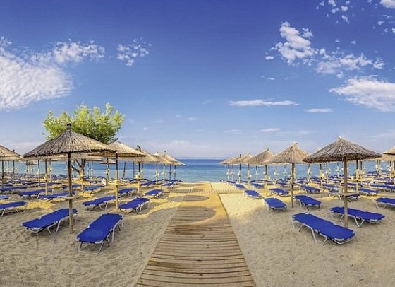 Lagomandra Beach Hotel