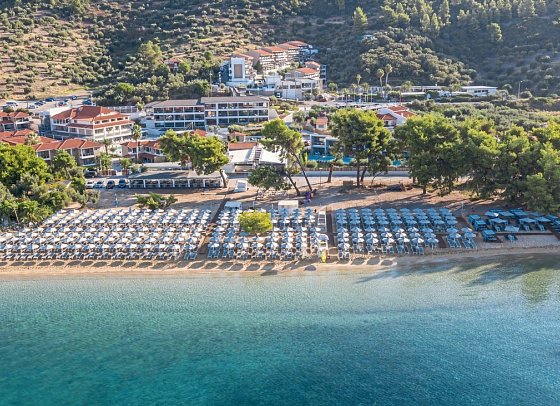 Lagomandra Beach Hotel