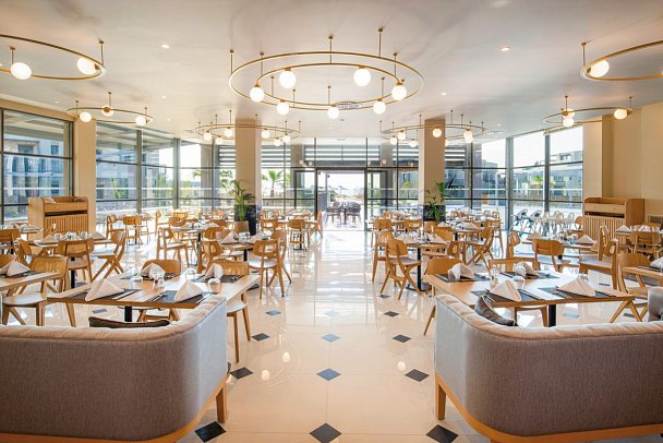 Portes Lithos Luxury Resort