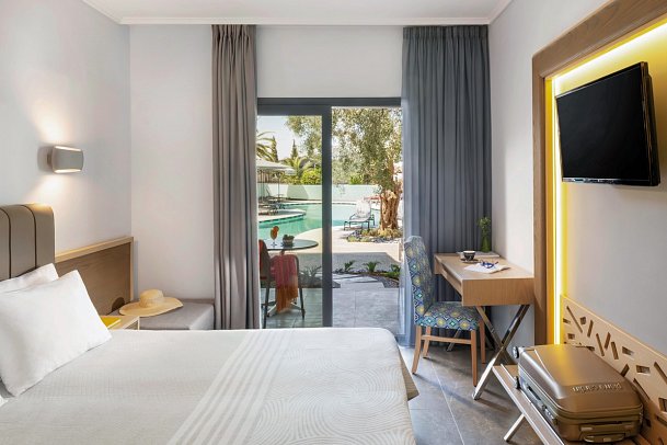 Philoxenia - Wohnbeispiel Poolblick-Zimmer