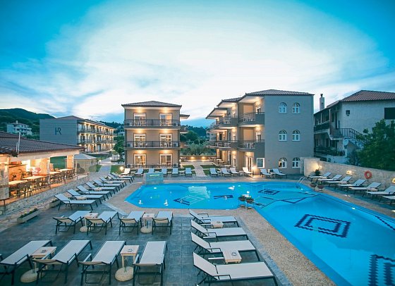 Royal Hotel and Suites