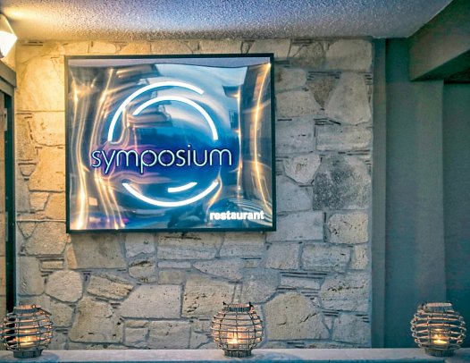 Royal Hotel and Suites