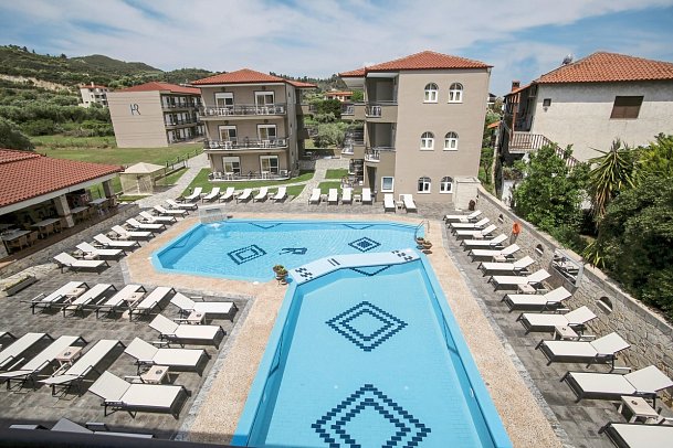 Royal Hotel and Suites