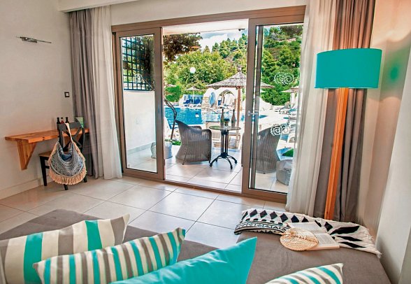 Acrotel Athena Pallas - Wohnbeispiel Suite Armonia (Zimmercodierung WB3)