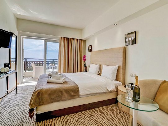 Olympian Bay Grand Resort - Wohnbeispiel Doppelzimmer Meerblick