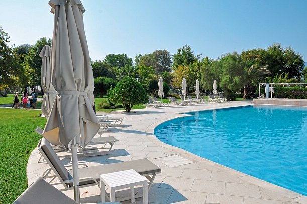 Olympian Bay Grand Resort