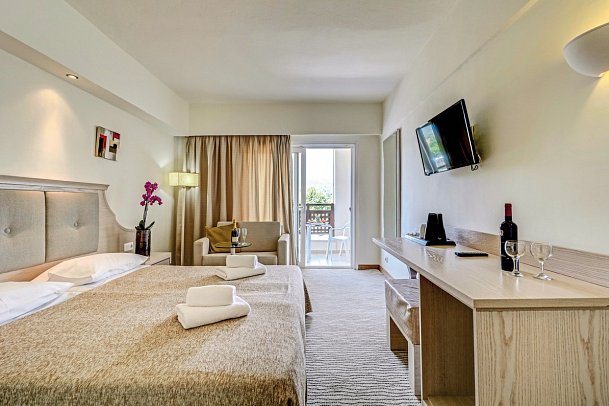 Olympian Bay Grand Resort - Wohnbeispiel Doppelzimmer Meerblick