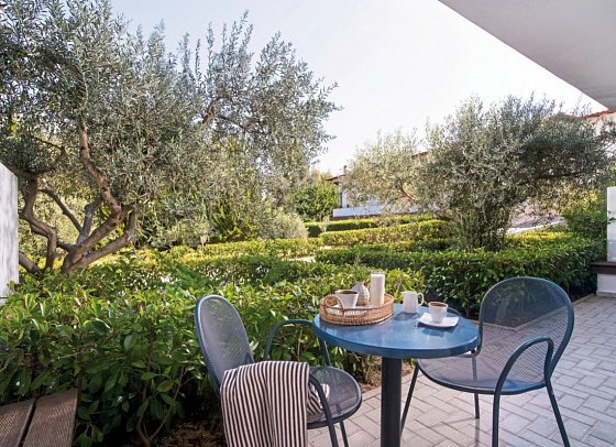 Hotel Alexandros Palace - Doppelzimmer Gartenblick (Zimmercodierung D6G)