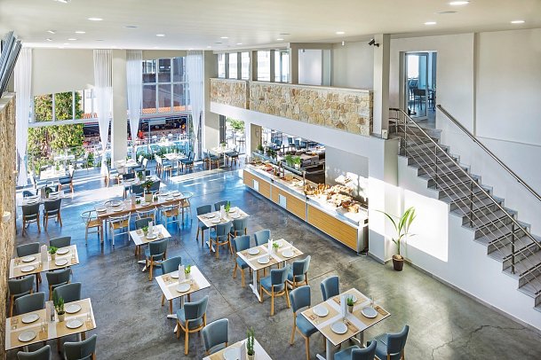 Hotel Kriopigi - Restaurant Dimitrios