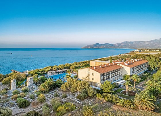 Doryssa Seaside Resort