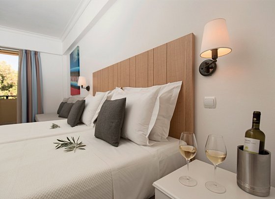 Samaina Inn - Wohnbeispiel Doppelzimmer Gartenblick (Zimmercodierung D1G)