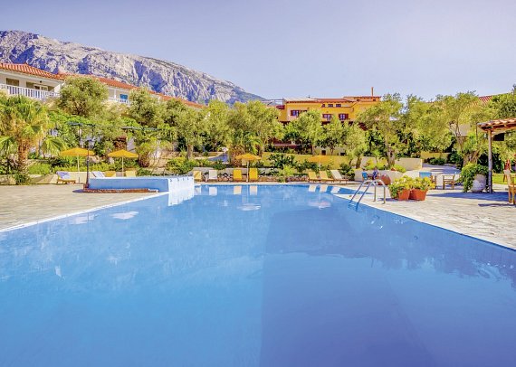 Limnionas Bay Village