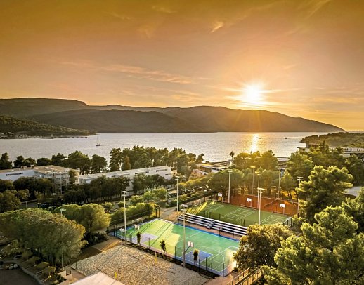 Valamar Amicor Resort