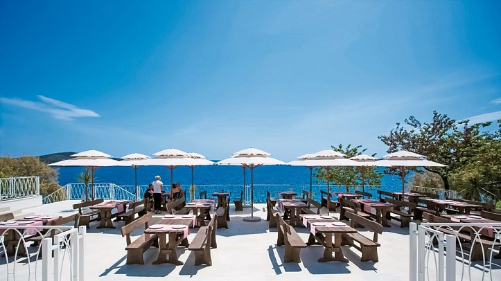 Amadria Park Camping Trogir (by Happy Camp)