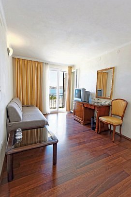 All Inclusive Resort Val - Wohnbeispiel Familienzimmer Meerblick Nebengebäude (Zimmercodierung FBV)