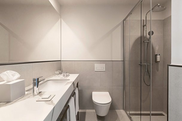 Bluesun Hotel Marina - Beispiel Bad (Zimmercodierungen DB1, DC2, EG1 & DS1)