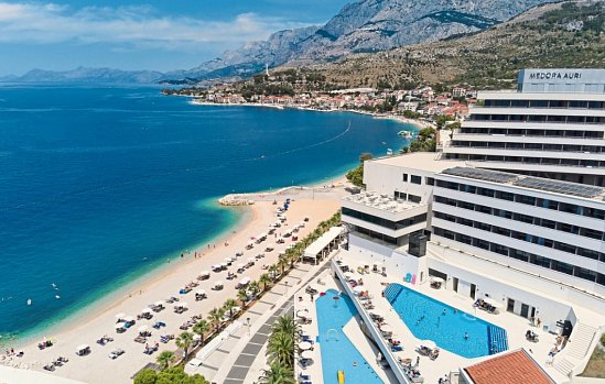 Medora Auri Family Beach Resort