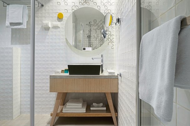 Bluesun Hotel Jadran - Beispiel Bad Juniorsuite (Zimmercodierung JB1)