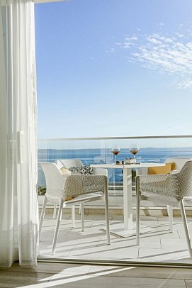 Romana Beach Resort - Beispiel Balkon Apt. 1 Schlafzimmer Superior Meerblick (Zimmercodierung ASM)