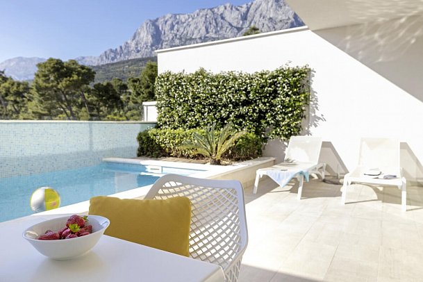 Romana Beach Resort - Wohnbeispiel Terrasse Juniorsuite (Zimmercodierung JB1)