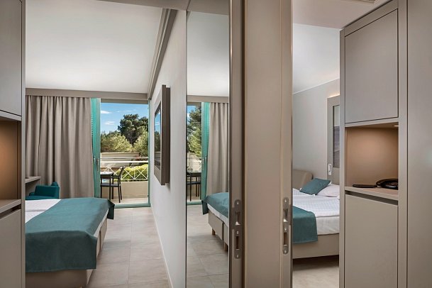 Bretanide Sport & Wellness Resort - Wohnbeispiel Familienzimmer Superior (Zimmercodierungen FS1 & FS2)