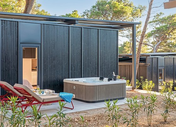 Pinadria Camping Resort - Mobilheim Terrasse Mobilheim Glamping Escape (Zimmercodierung CB1)