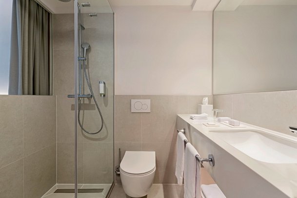 Bluesun Hotel Borak - Beispiel Bad (Zimmercodierungen DB1, DC2, DBC & DE1)