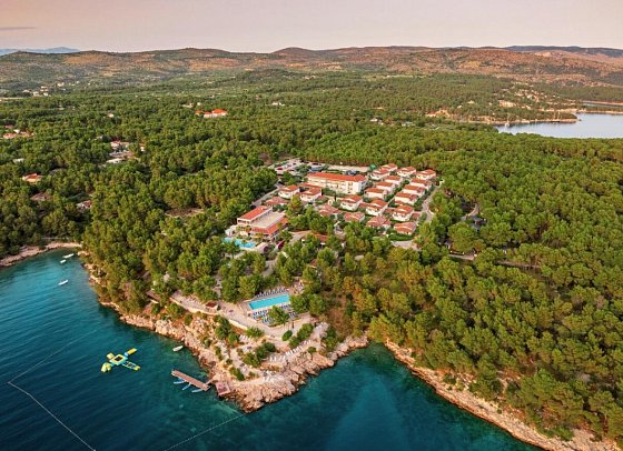 Gava Waterman Island Cottages