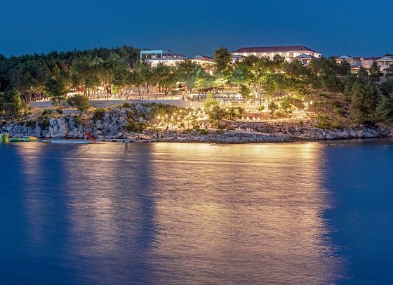 Gava Waterman Island Cottages