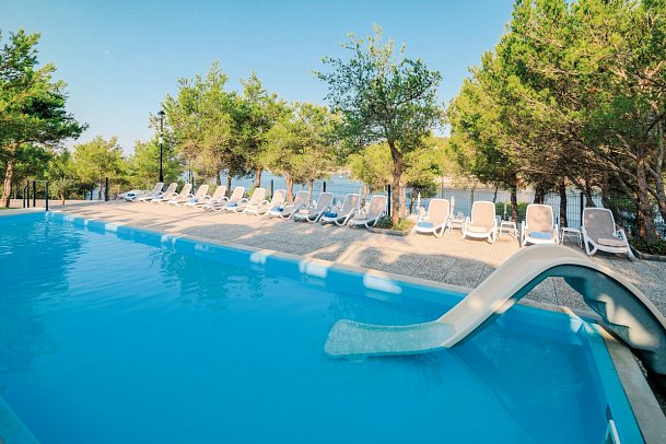 Gava Waterman Milna Resort - Kinderbecken