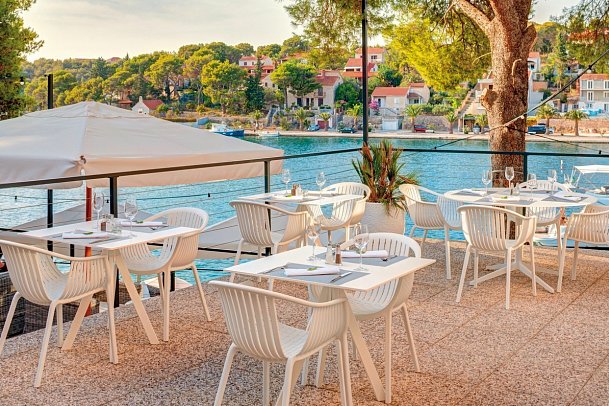 Milna Osam - Adults only