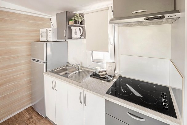 Watermann Beach Village Camp & Glamping - Wohnbeispiel Bungalow (Zimmercodierung BB1)