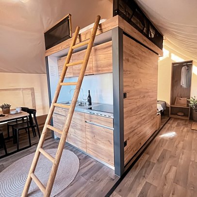 Watermann Beach Village Camp & Glamping - Wohnbeispiel Glamping-Zelt (Zimmercodierung CB1)