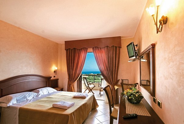 Santa Chiara - Wohnbeispiel Doppelzimmer Standard Meerblick (Zimmercodierung DGM)