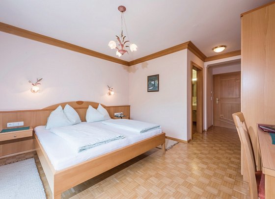 Hotel Gasthof Wachter - Wohnbeispiel Doppelzimmer Asitz (Zimmercodierungen DB1, TB1, EB1 & DC1)