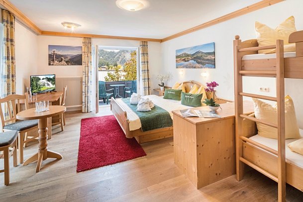 Nationalparkhotel Klockerhaus - Wohnbeispiel Familienzimmer Gästehaus Edelweiß (Zimmercodierung FBV)