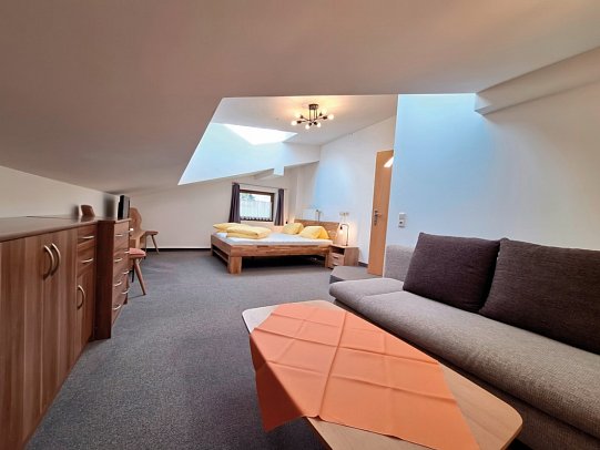 Hotel Wasserfall - Wohnbeispiel Familienzimmer (Zimmercodierung FB1)