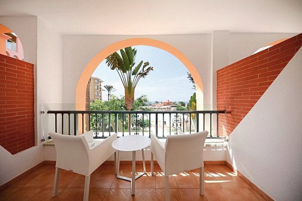 Iberostar Selection Anthelia - Wohnbeispiel 2 Doppelzimmer mit Verbindungstür seitl. Meerblick (Zimmercodierungen DV1 & DV2)